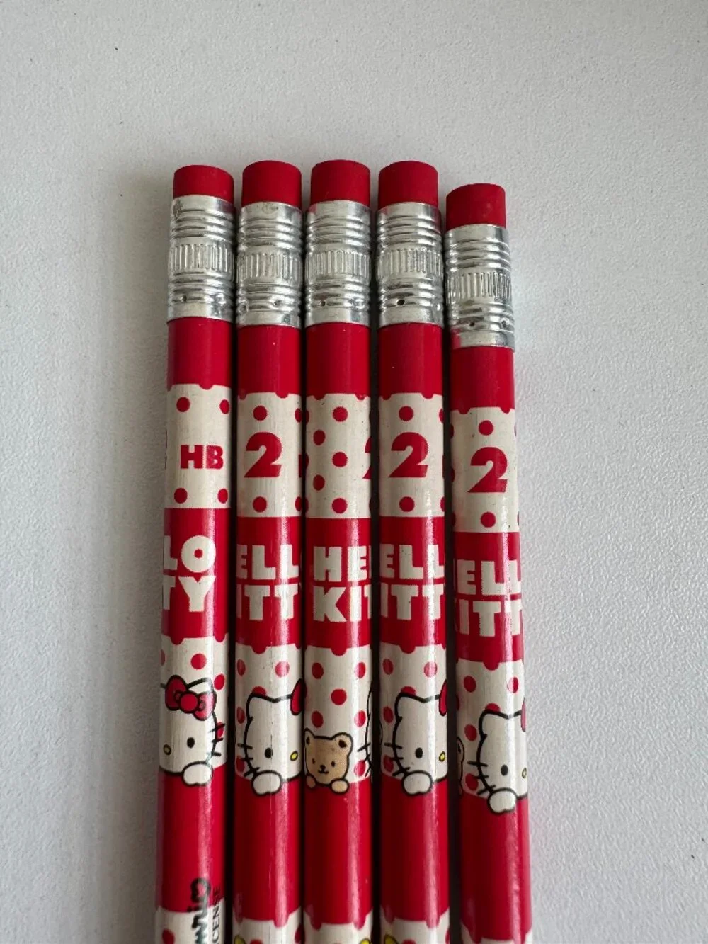 Sanrio Hello Kitty HB #2 Pencil Set of 5 2011 Kawaii Made in Taiwan